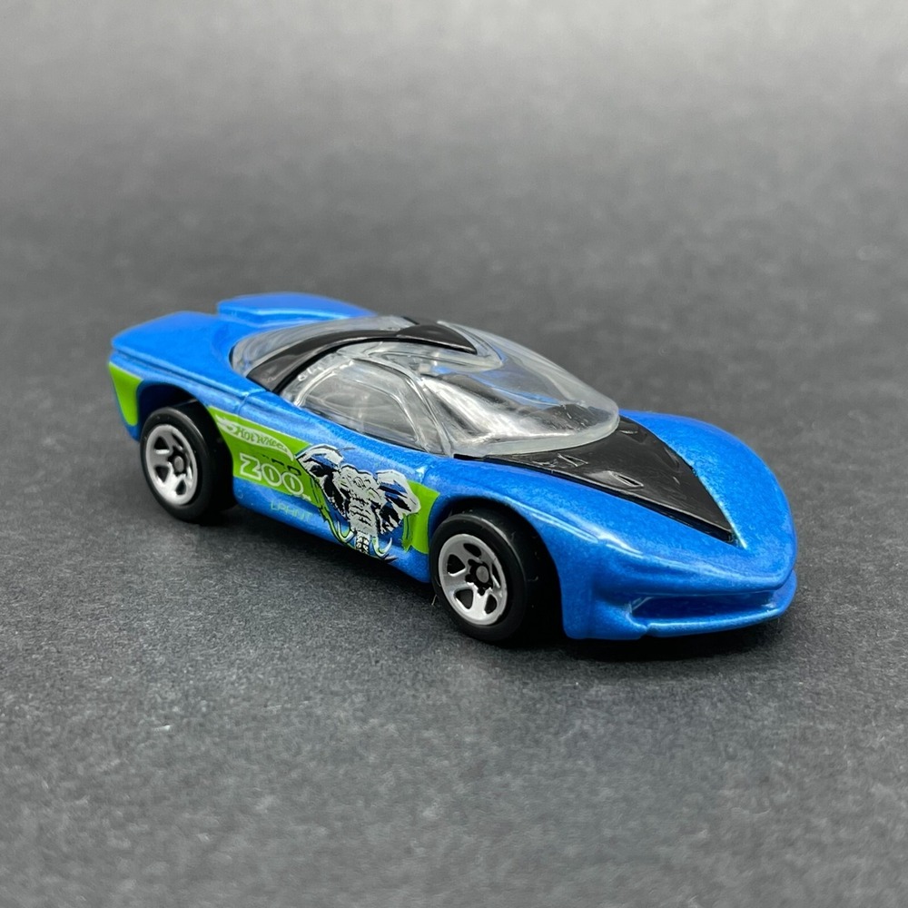 Hot Wheels Pontiac Banshee Sports Car Blue Robo Zoo‎ Elephant Diecast 1/64 Scale
